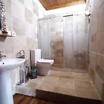 Manolian Sirince Szálloda 3*