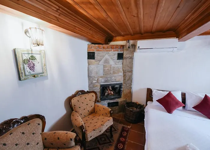 Manolian Sirince Szálloda 3*