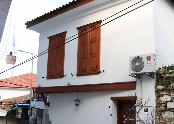 Manolian şirince 3*