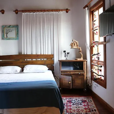 Manolian Sirince Σελτσούκ